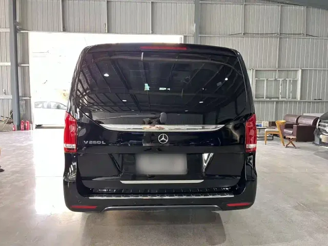 Mercedes-Benz V-Class — Фото автомобиля 5