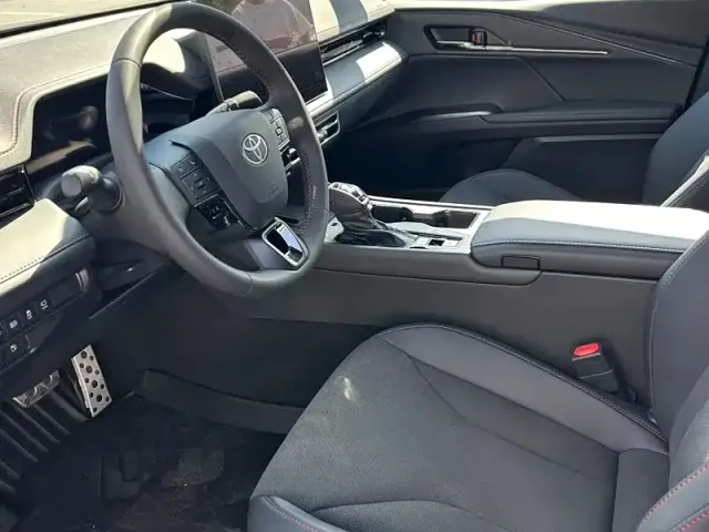 Toyota Camry — Фото автомобиля 5
