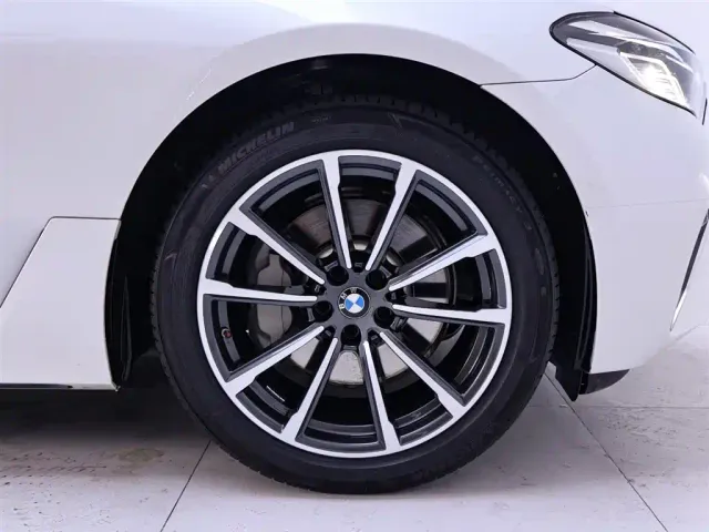 BMW 6 Series Gran Turismo — Фото автомобиля 6