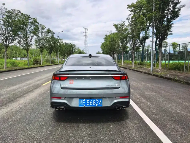 Geely Xingrui — Фото автомобиля 10