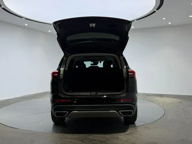 Buick Envision Plus — Фото автомобиля 8