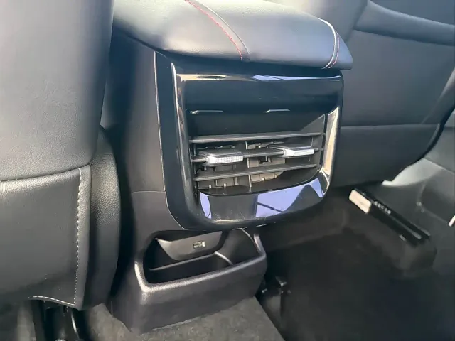 Roewe i5 — Фото автомобиля 10