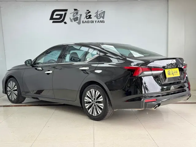 Nissan Teana — Фото автомобиля 25
