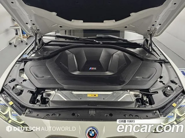 BMW i4 — Фото автомобиля 6