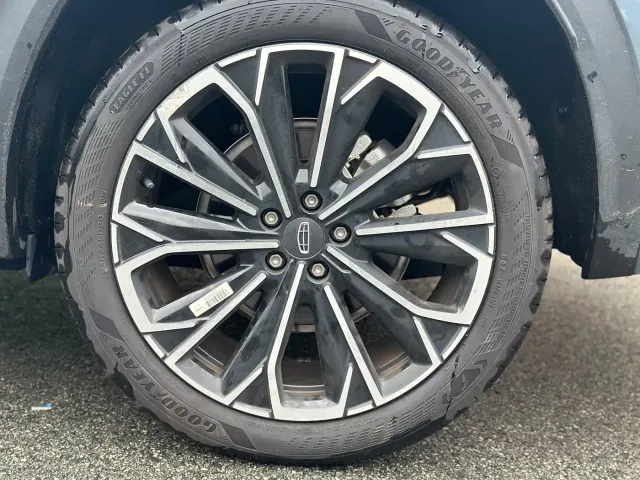 Geely Xingyue L — Фото автомобиля 11