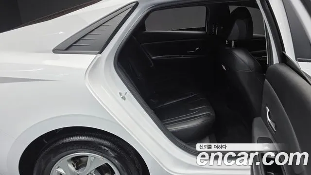 Hyundai Avante — Фото автомобиля 12