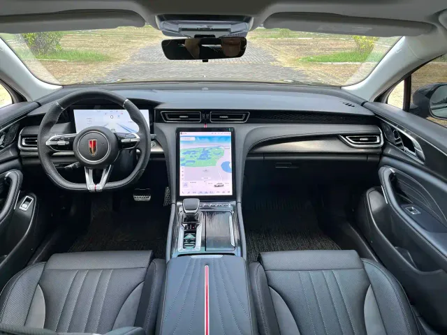 Hongqi H6 — Фото автомобиля 14