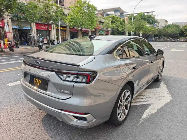 Ford Mondeo — Фото автомобиля 4