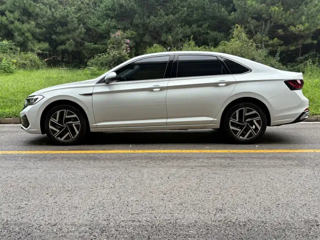 Volkswagen Sagitar — Фото автомобиля 3