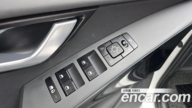 Kia Niro The All New — Фото автомобиля 29