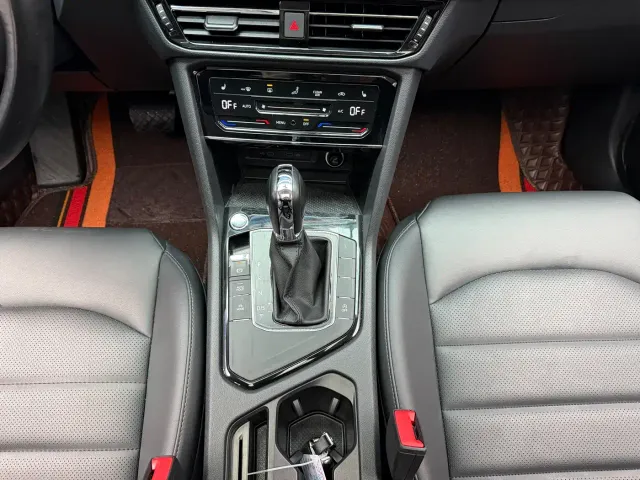 Volkswagen Tharu — Фото автомобиля 12