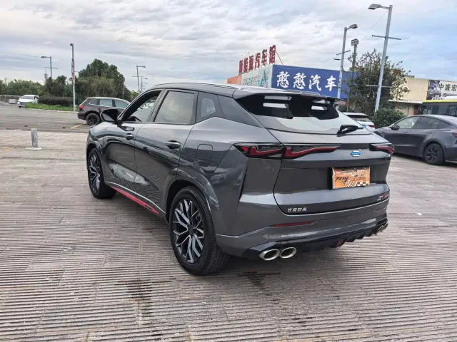 Changan Z6 — Фото автомобиля 11