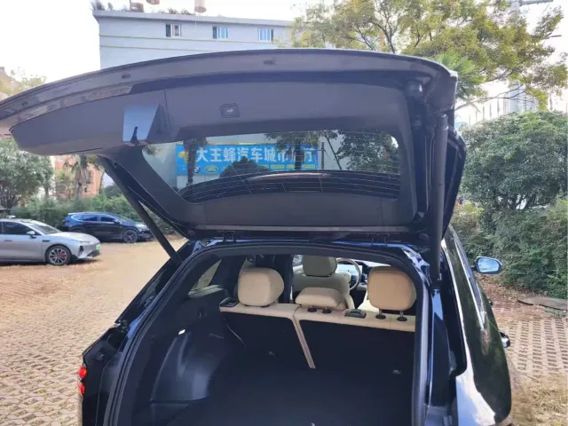 Geely Xingyue L — Фото автомобиля 12