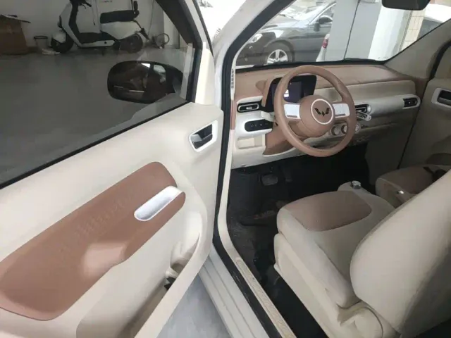 Wuling Hongguang Mini EV — Фото автомобиля 15