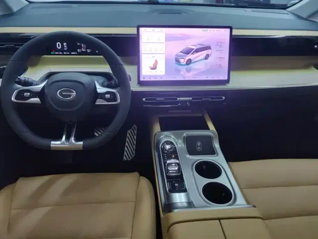 GAC Trumpchi E8 — Фото автомобиля 12