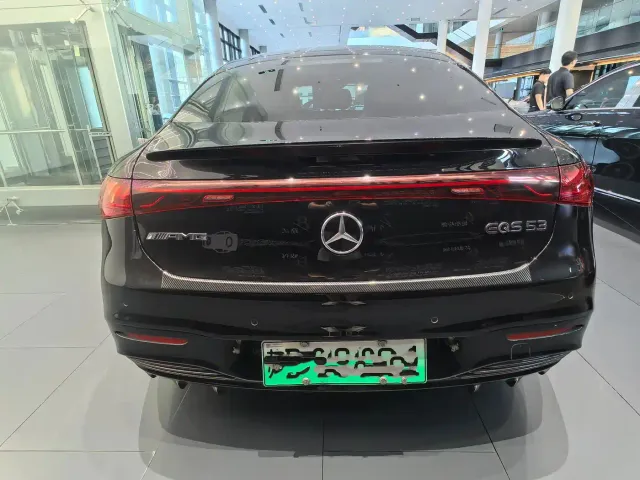 Mercedes-Benz EQS AMG — Фото автомобиля 6