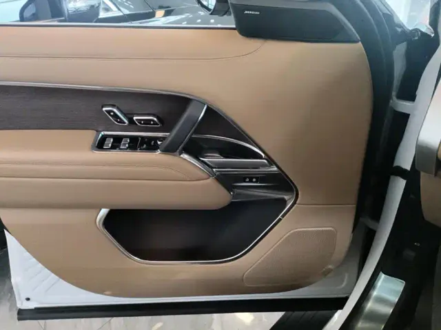 Land Rover Range Rover — Фото автомобиля 7