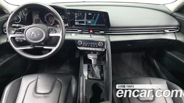 Hyundai Avante CN7 — Фото автомобиля 10