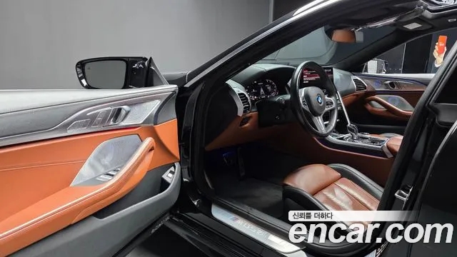 BMW 8-Series — Фото автомобиля 9
