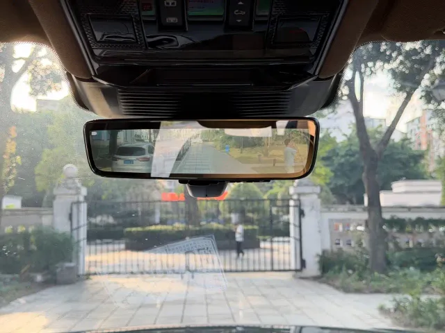 Land Rover Range Rover — Фото автомобиля 22