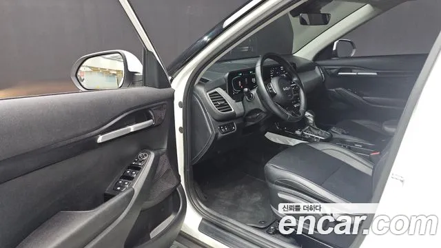 Kia Seltos — Фото автомобиля 10