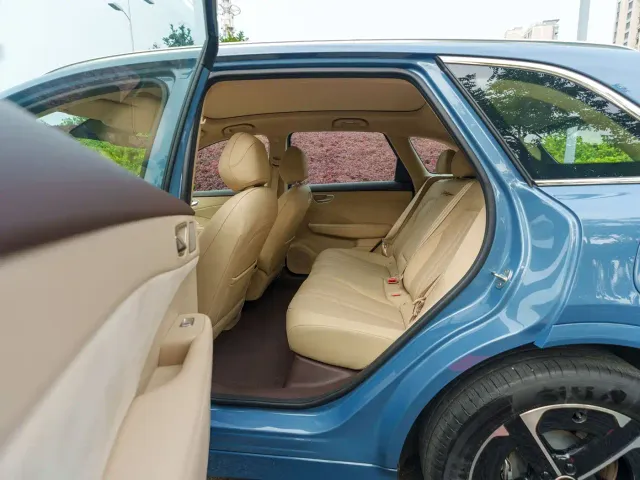 Shangjie SUV — Фото автомобиля 9