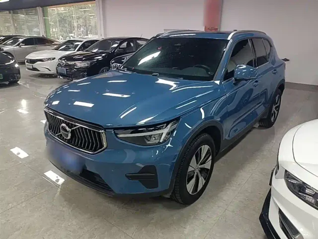 Фотография автомобиля — Volvo XC40
