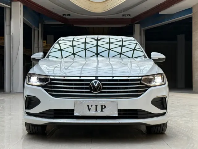 Volkswagen Lavida — Фото автомобиля 2