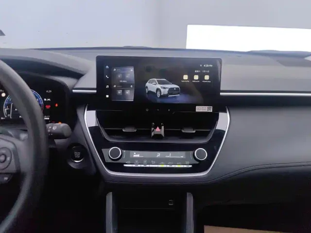 Toyota Corolla Cross — Фото автомобиля 13