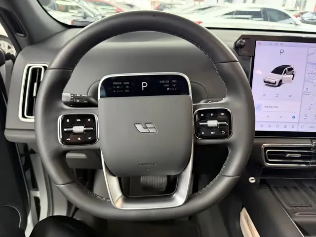 Li Auto L7 — Фото автомобиля 9