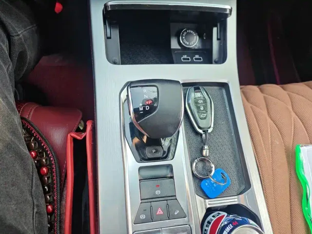 Jetour X70 Plus — Фото автомобиля 10
