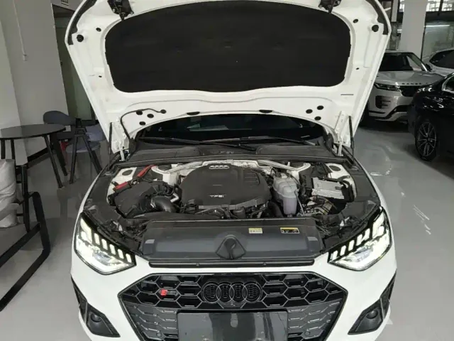 Audi A4L — Фото автомобиля 19