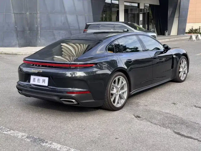 Porsche Panamera — Фото автомобиля 14
