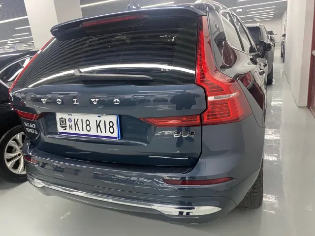 Volvo XC60 — Фото автомобиля 18