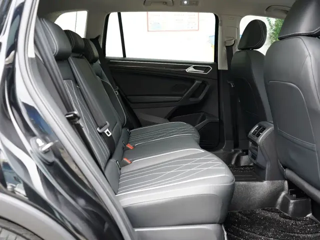 Volkswagen Tiguan L — Фото автомобиля 20