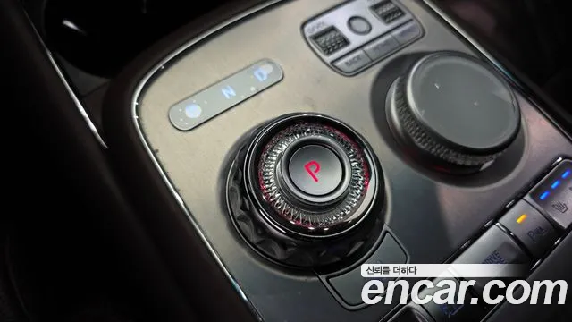 Genesis G90 Бензин 3.5 турбо AWD — Фото автомобиля 9