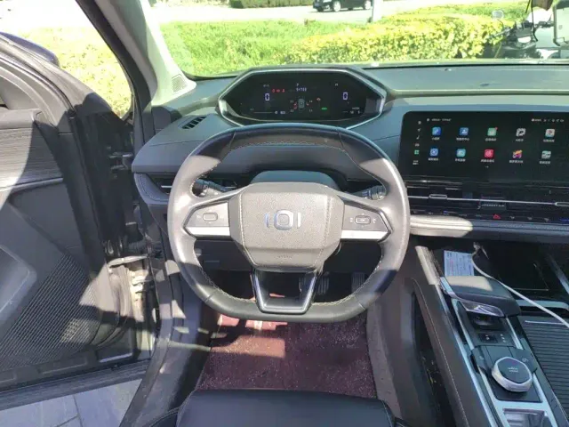 Changan Qiyuan Q05 — Фото автомобиля 2