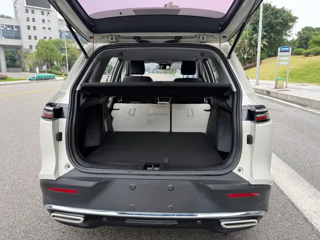 Wuling Nebula — Фото автомобиля 4
