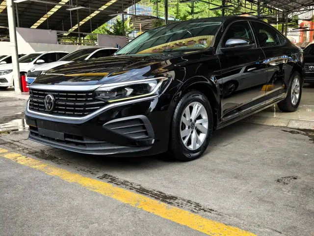 Фотография автомобиля — Volkswagen Passat