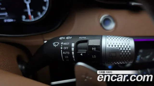Genesis GV70 — Фото автомобиля 27