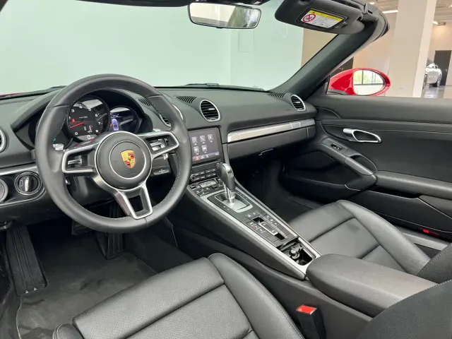 Porsche 718 — Фото автомобиля 10