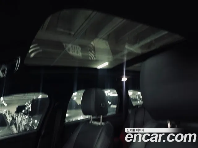Land Rover Range Rover Velar Range Rover Velar 2.0 P250 Dynamic SE — Фото автомобиля 17