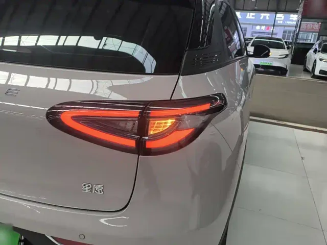 Geely Starry Wish — Фото автомобиля 7