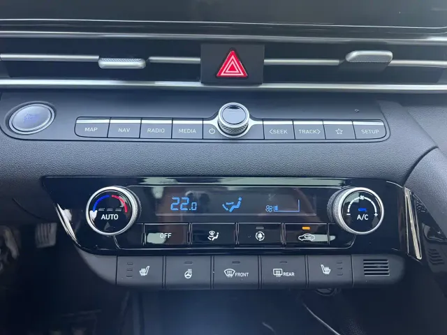 Hyundai Elantra — Фото автомобиля 12