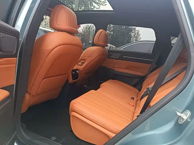 Jetour X70L — Фото автомобиля 16