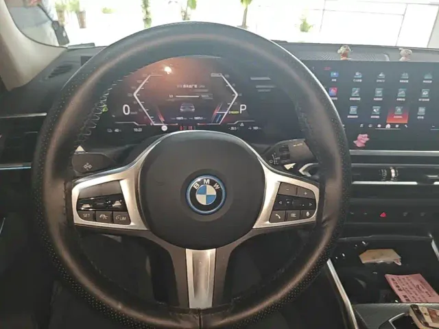BMW i3 — Фото автомобиля 10