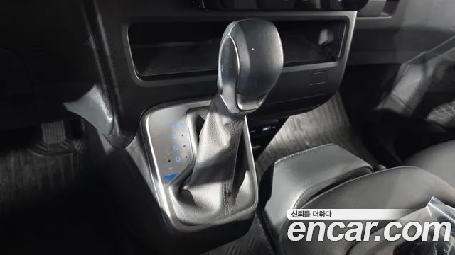 Hyundai Staria — Фото автомобиля 12