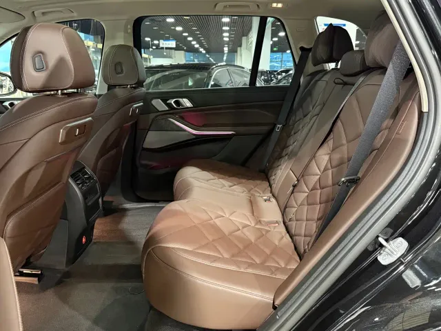 BMW X5 — Фото автомобиля 6