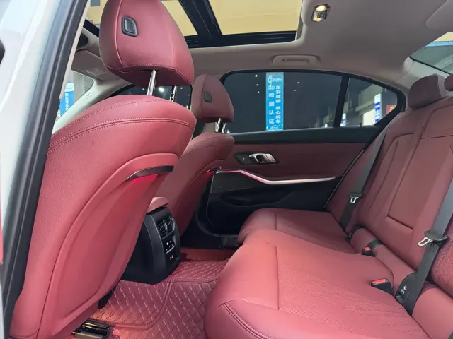 BMW 3 Series — Фото автомобиля 14