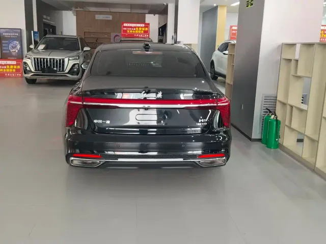 Hongqi H5 — Фото автомобиля 10